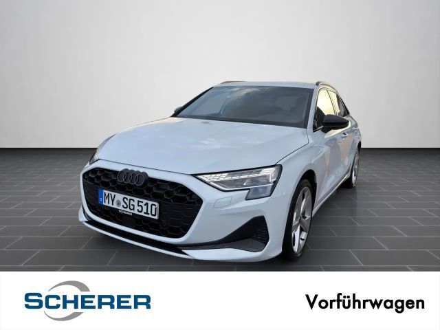 Audi A3 Sportback QUATTRO; Advanced, Businesspaket + 2026 Benzine