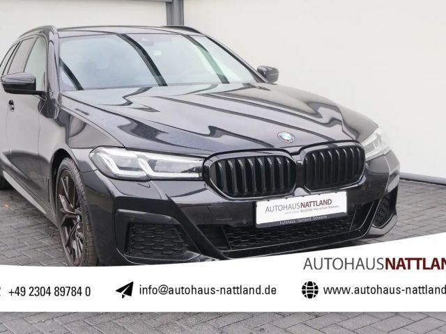 BMW 540 540 d Touring xDrive M Sport Shadow HuD M-Sitze 2022 Diesel