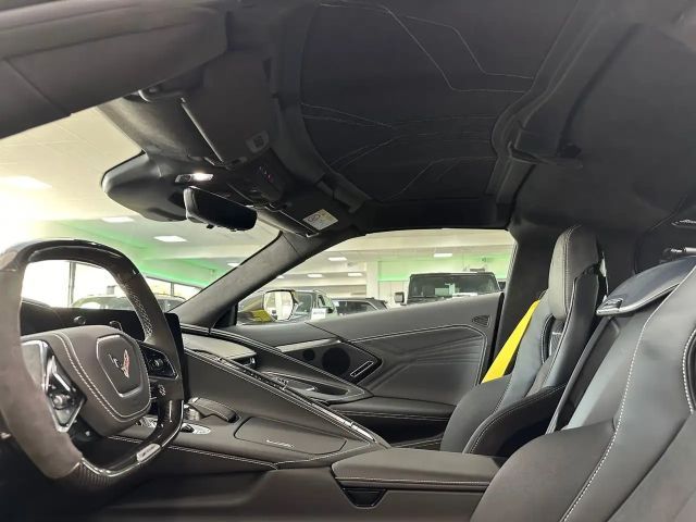 Corvette C8