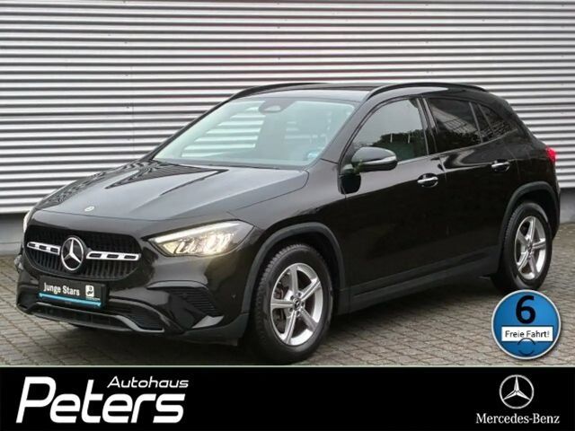 Mercedes-Benz GLA 220 GLA 220 Progressive AHK/LED/Navi KEYLESS-Go-Paket 2024 Benzine