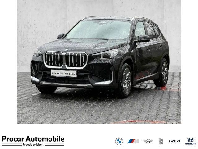 BMW iX1 xDrive30 DA+LENKR-HEIZ+LEDSHZNAVI+DAB 2023 Elektrisch