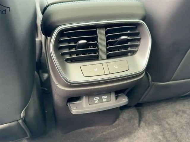 BYD Sealion 7