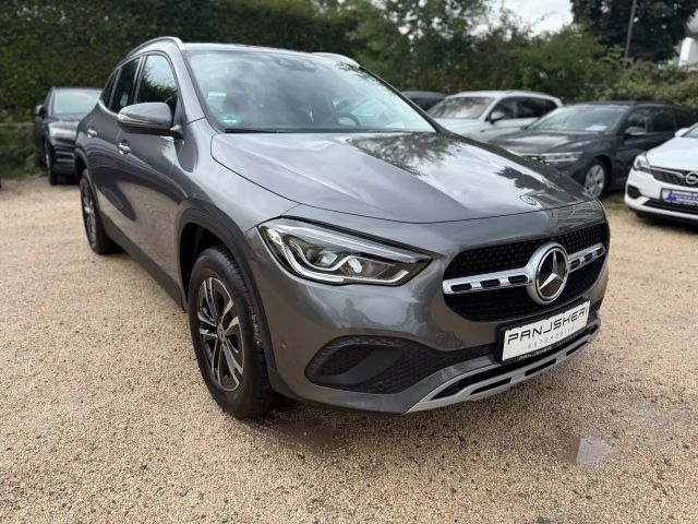 Mercedes-Benz GLA 180 GLA180d Aut Widescreen LED Navi Leder Kamera 2023 Diesel