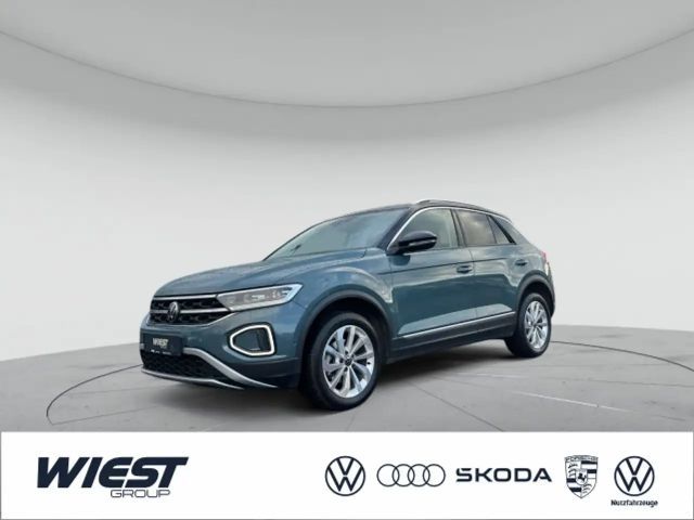 Volkswagen T-Roc T-ROC Style 1.5 TSI DSG AHK Navi RFK SHZ 2023 Benzine