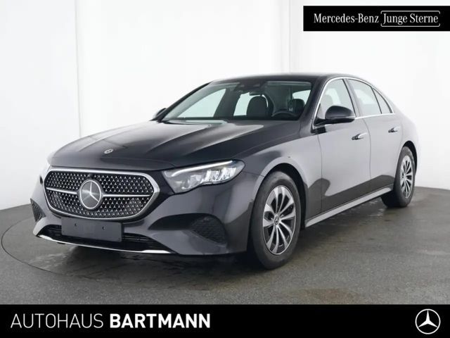 Mercedes-Benz E 200 E 200 STANDHEIZUNG+HEADuP+ DISTRONIC+TOTW+SPUR++ 2024 Benzine