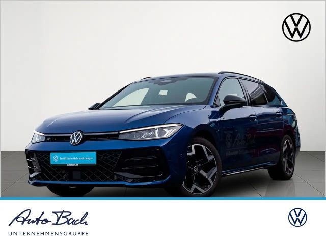 Volkswagen Passat Variant 1.5 eHybrid R-Line DSG Navi LED H 2025 Hybride / Benzine