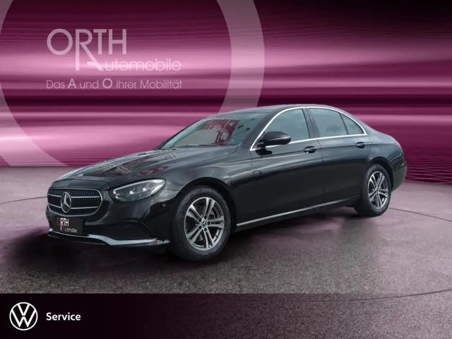 Mercedes-Benz E 200 Limo+AHK+KAMERA+LED+FERNLASS +AHK+KAMERA+LED+FERNL 2023 Benzine