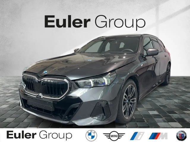 BMW 520 d Touring Sportpaket HUD Navi Digitales Cockpit So 2025 Diesel
