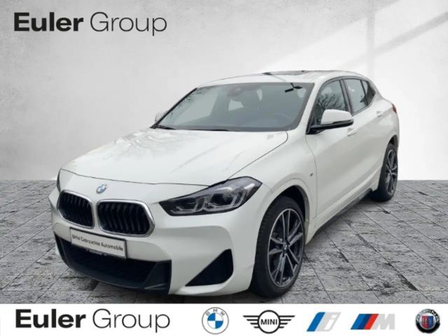 BMW X2 sDrive20i M-Sport LED Pano AHB DAB 2022 Benzine