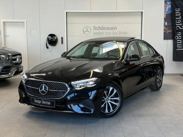 Mercedes-Benz E 200 Avantgarde DISTR+PANO+MEMORY+360°+KEYLESS 2025 Benzine