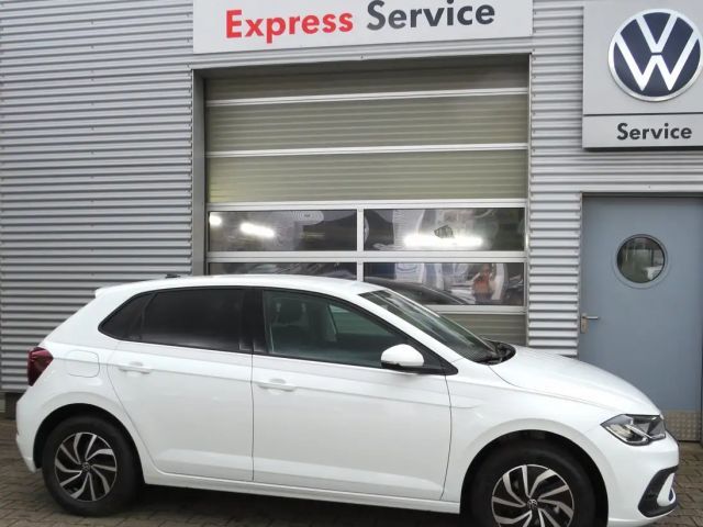 Volkswagen Polo 1.0 TSI Life/DAB+/LED/PDC v+ht/Sitzheizung/ 2026 Benzine