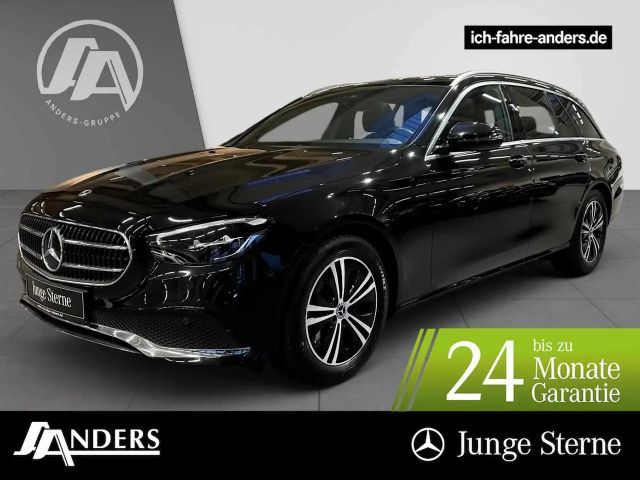 Mercedes-Benz E 200 T Avantgarde+Pano+LED+Navi+Kam+Totw.+SHZ+ 2022 Benzine