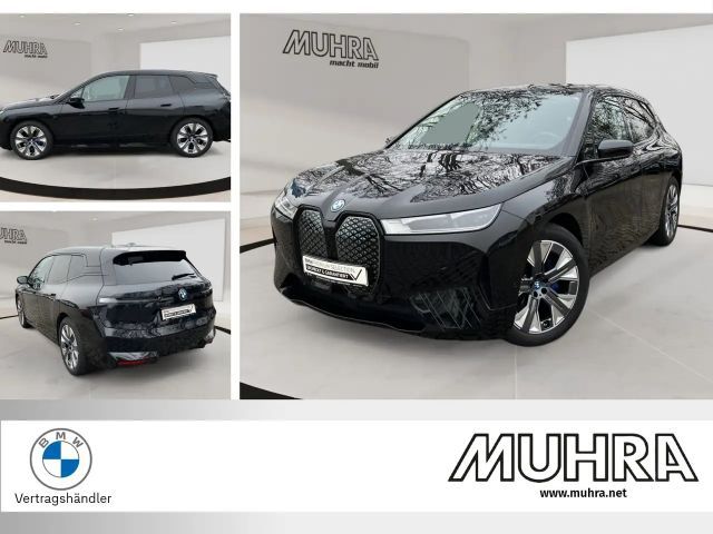 BMW iX xDrive40 Sport 21" AHK LC Prof H&K 2024 Elektrisch