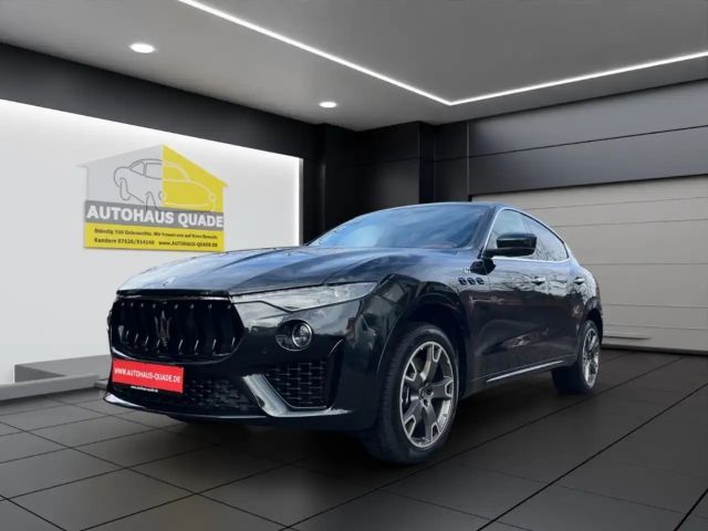 Maserati Levante GT Mild-Hybrid 1. Hand Scheckheft (330 PS) 243 KW 2022 Benzine