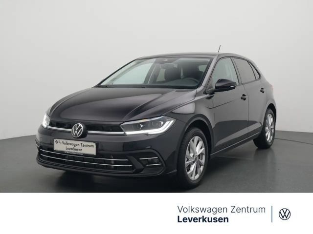 Volkswagen Polo TSI DSG Style MATRIX AHK PANO KAM ACC NA 2023 Benzine