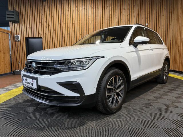 Volkswagen Tiguan 2,0 TDI Life DSG *Navi*ACC*AHK*Kam*LED* 2023 Diesel