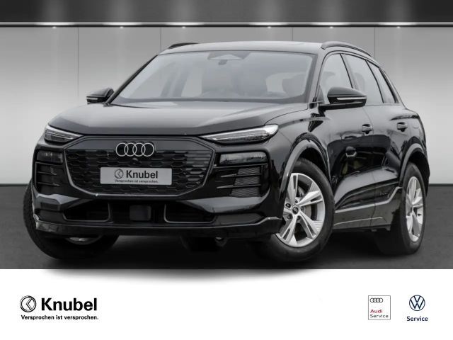 Audi Q6 e-tron quattro Matrix Navi Pano AHK 20" Luftf. 2025 Elektrisch