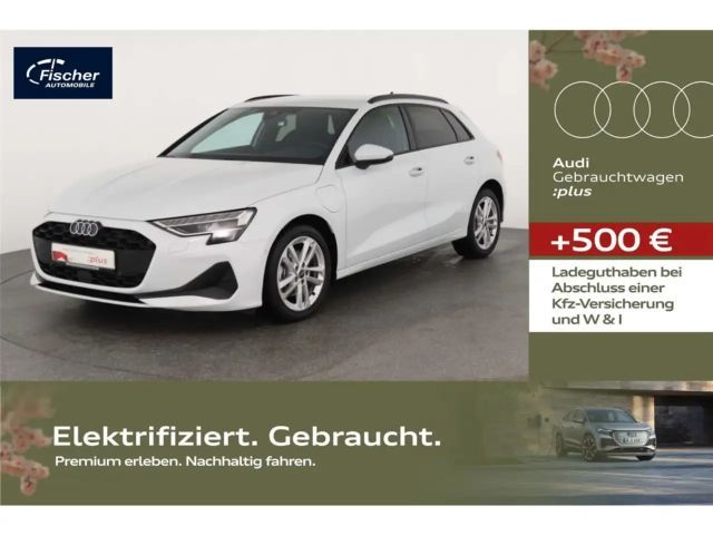 Audi A3 Sportback 40 TFSI e AHK/18''/NAV/RFK/SH 2025 Hybride / Benzine