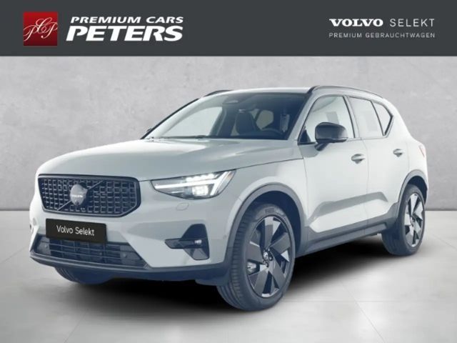 Volvo XC40 Plus Black Edition 20''LM Pano 360kam Memory Sitze 2025 Benzine