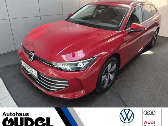 Volkswagen Passat Variant 1.5 eTSI Business AHK IQ.DRIVE 2025 Benzine