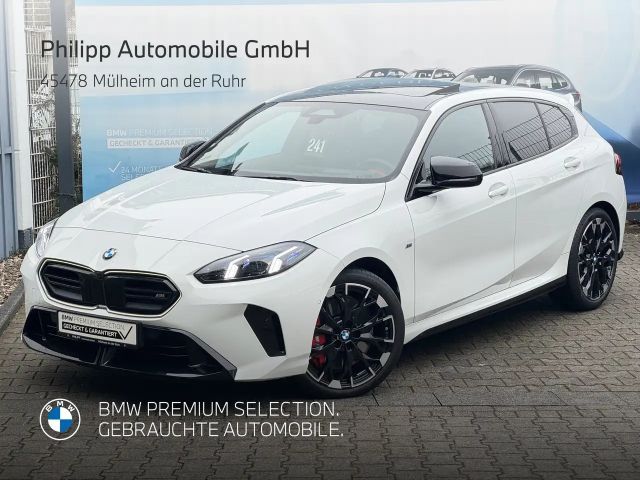 BMW 135 M135 xDrive M Sport Pro PANO h&k DA+ 360° HuD 19" 2025 Benzine