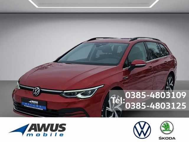 Volkswagen Golf VIII Variant 1.5eTSI DSG Style 2022 Benzine