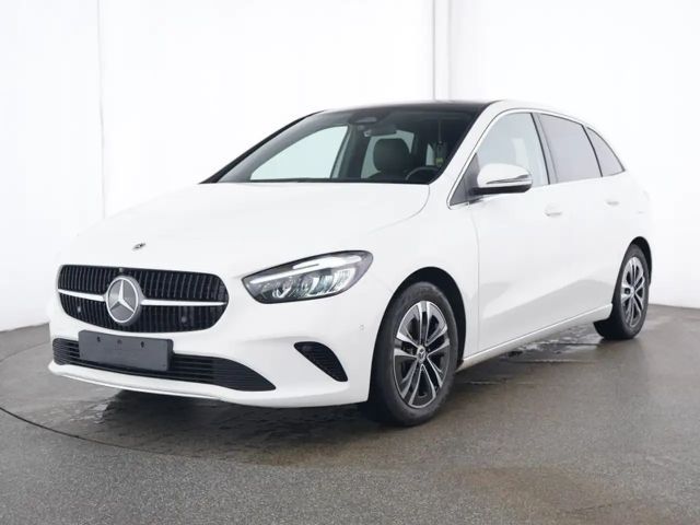 Mercedes-Benz B 200 *Progressive Pano AHK Kamera LED Winter 2024 Benzine