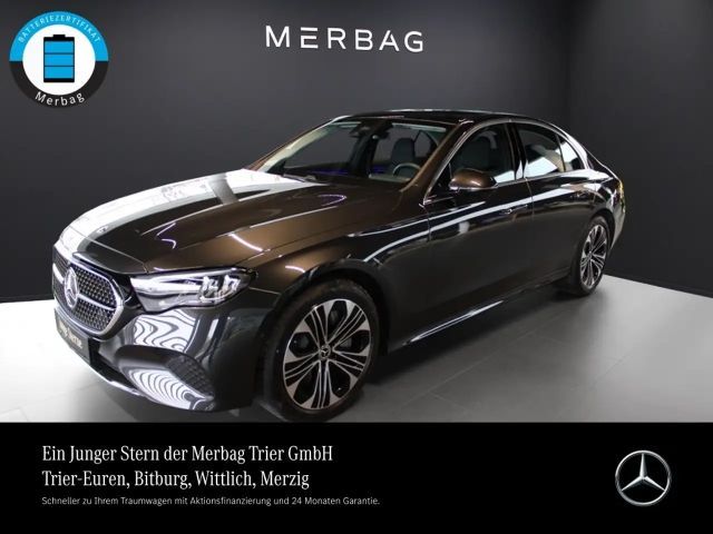 Mercedes-Benz E 300 e *Avantgarde Distronic LED Kamera Totwin 2024 Hybride / Benzine
