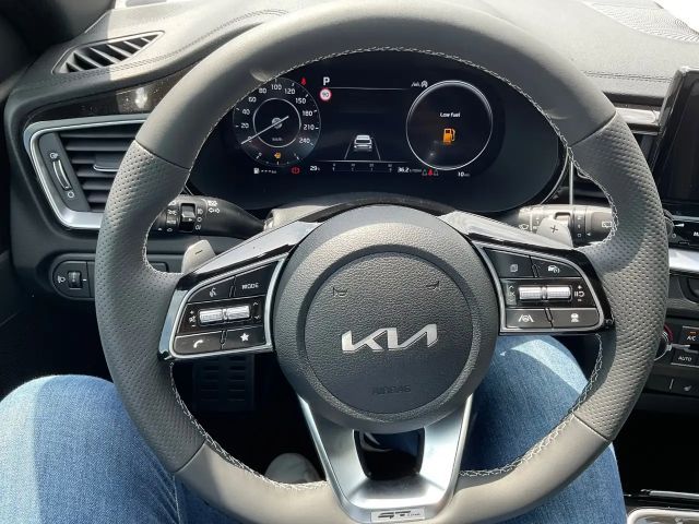 Kia Ceed / cee'd