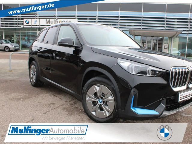 BMW iX1 x30 ACC HUD SuView HiFi Ad-LED Komfz.Sitzh. 2023 Elektrisch