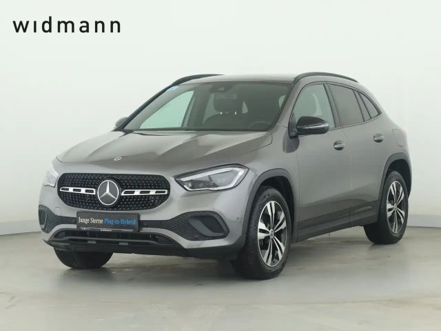 Mercedes-Benz GLA 250 e Progressive*AHK*Multibeam*Panorama*PTS 2021 Hybride / Benzine