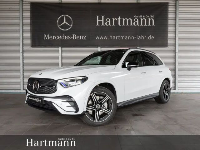 Mercedes-Benz GLC 300 GLC 300 4M AMG Airmatic HAL Fahrassistenz KeylGo 2023 Benzine