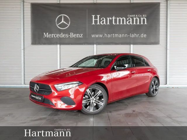 Mercedes-Benz A 200 A 200 Progressive Advanced Plus Night KeylGo Klima 2024 Benzine