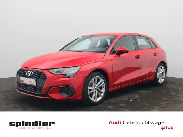Audi A3 S-Line 35 TFSI / ParkAssi, AHK, RFK 2023 Benzine