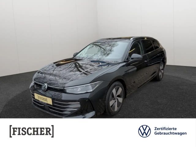 Volkswagen Passat Variant 2.0TDI Elegance Matrix AHK Navi 360° ACC 2025 Diesel