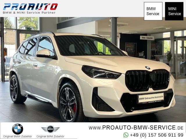 BMW X1 18i sDr M Sport Pro AHK/Pano/360°/HUD/19"/Komf.Z 2025 Benzine