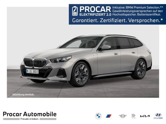 BMW i5 eDrive40 Touring M Sport HUD PANO ACC AHK LM 2025 Elektrisch