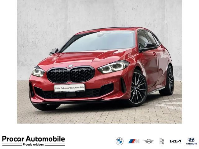 BMW 135 M135i xDrive AdapLED DA PA HuD Pano H/K 2023 Benzine