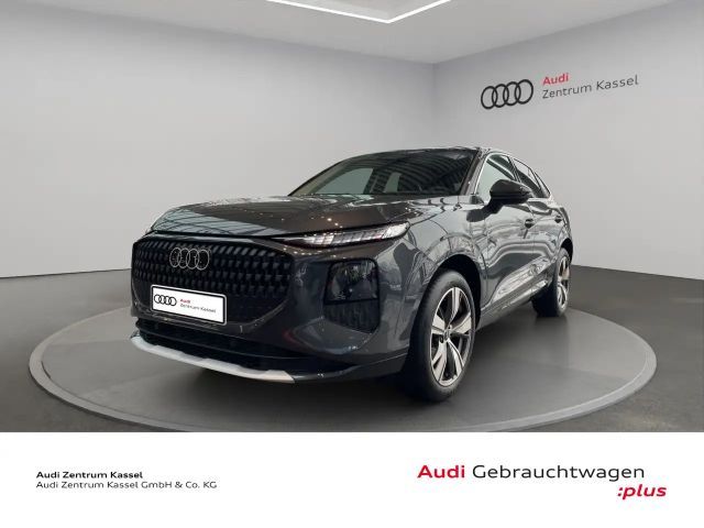 Audi Q3 SB TFSI LED Plus Navi Rü AHK 19" Sportsitze 2026 Benzine