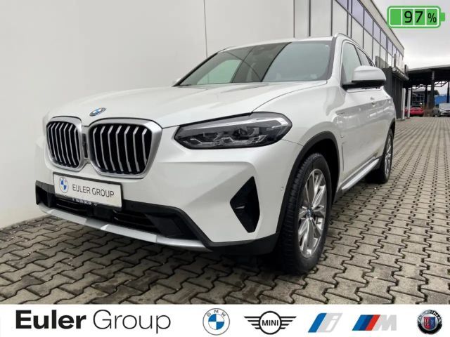 BMW X3 xDrive 30e AHK SHZ DrivAss ACC DrivAss HUD 2022 Hybride / Benzine