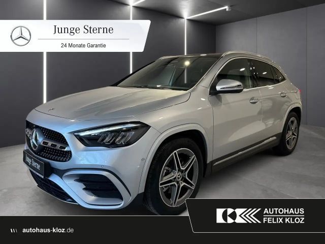 Mercedes-Benz GLA 200 AMG *Panorama*Standheizung*LED*Kamera* 2024 Benzine