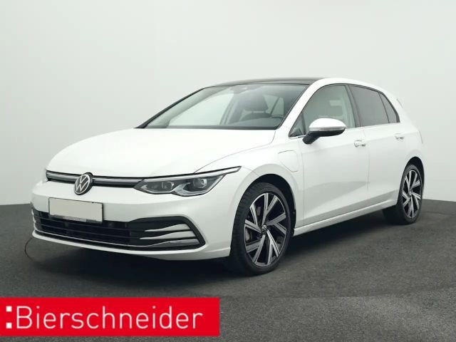 Volkswagen Golf 8 1.4 TSI eHybrid DSG NAVI AHK STANDHZG 2022 Hybride / Benzine
