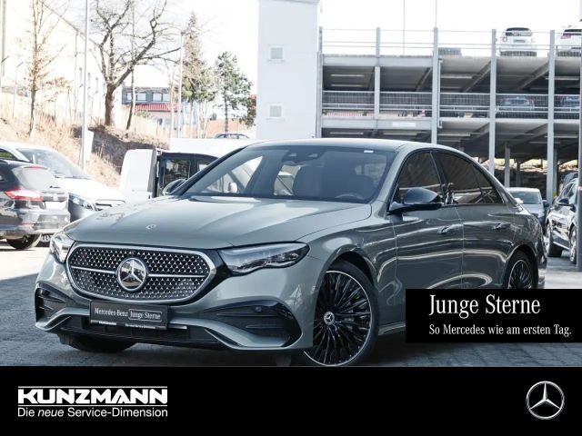 Mercedes-Benz E 400 e 4M AMG Night Panorama Distronic 360° AHK 2024 Hybride / Benzine