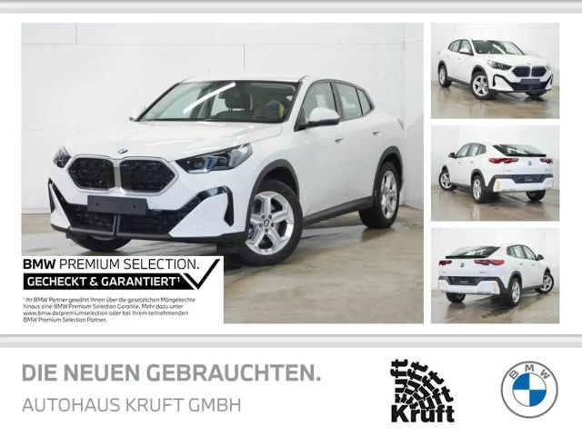 BMW X2 sDrive20i LC PROF+HUD+PAP+DAP+LED+ICONIC GLOW 2025 Benzine