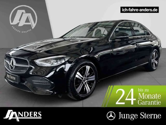 Mercedes-Benz C 180 AVANTGARDE+Navi+LED+Kam+Memory+SHZ+Amb-Bel 2025 Benzine