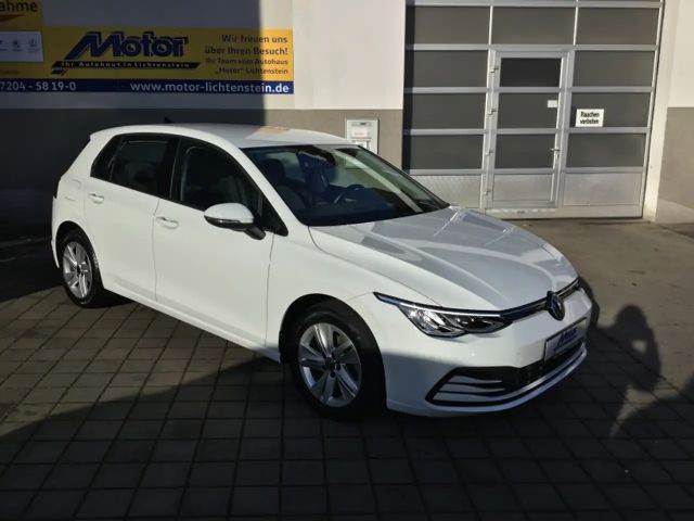 Volkswagen Golf Life 16"LM StdHzg 3AC+ 4SHzg 4PDC AmbiL 2021 Benzine