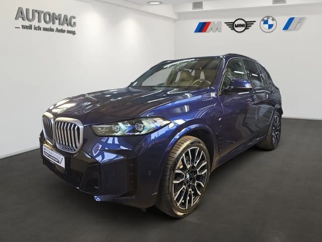 BMW X5 xDrive50e M-Sport*DrivAssPlus*ParkAssPlus*Panorama 2025 Hybride / Benzine