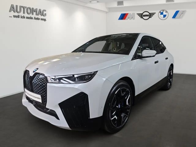 BMW iX xDrive40 Laser*AHK*Luftfederung*Panoramadach*Drivi 2024 Elektrisch