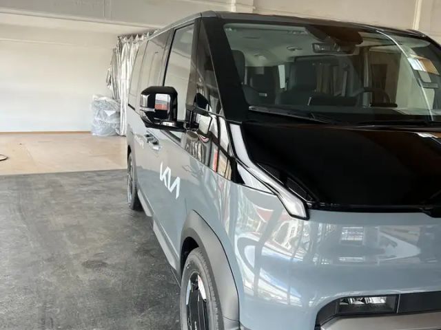 Kia PV5 Passenger