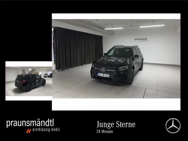Mercedes-Benz GLB 250 4M AMG Night 20"/Panorama/AHK/7.Sitz/Tot 2025 Benzine